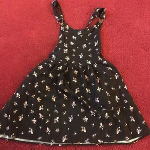 super cute overall flowy dress!